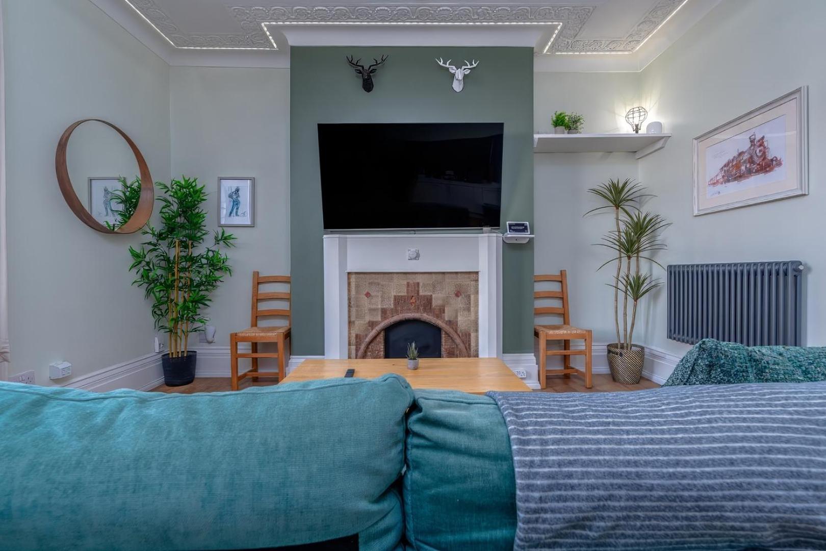 Apartment Designer Apt: Cafes, Bistros & Bars *